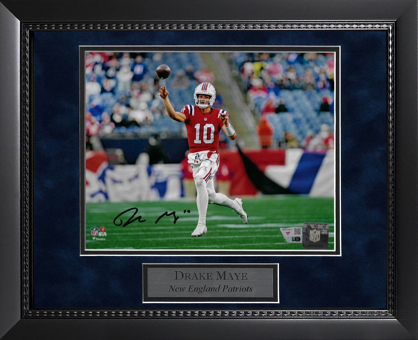 Drake Maye Autograph Photo Throw Ball 11x14