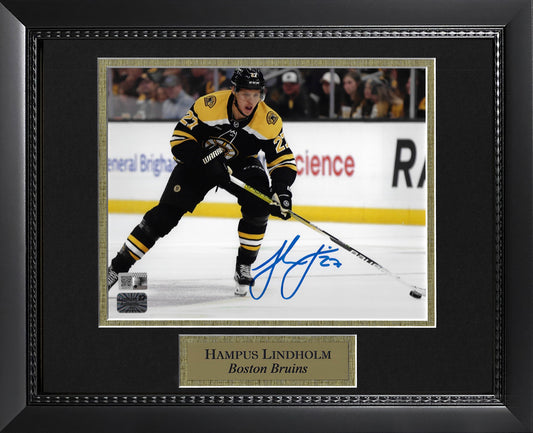 Hampus Lindholm Autograph Photo 11x14