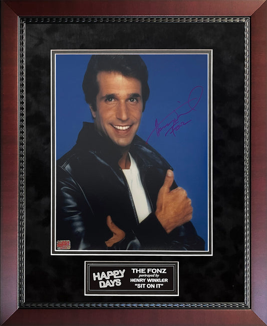 Henry Winkler Autograph Photo Thumbs Up with Fonz Inscription 16x20