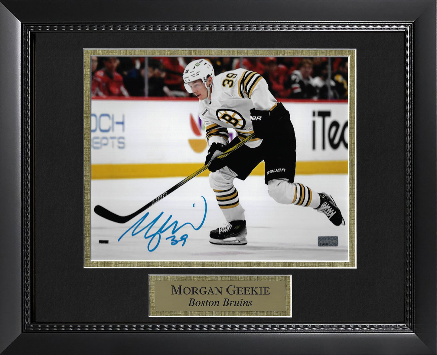 Morgan Geekie Autograph Photo 11x14