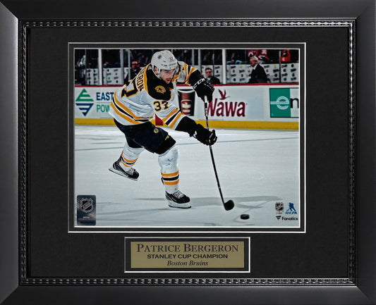 Patrice Bergeron Photo Shot White Uniform 11x14