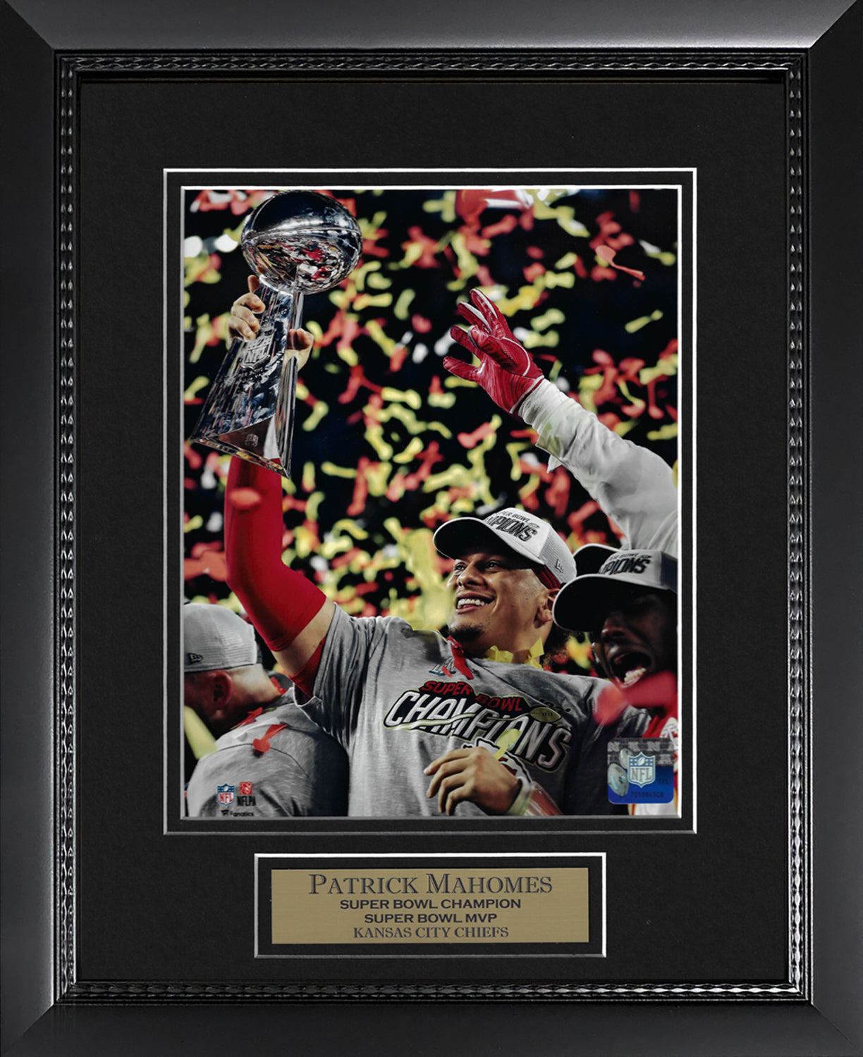 Patrick Mahomes Photo Hold Trophy Super Bowl LIV 11x14