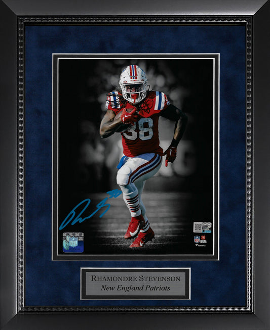 Rhamondre Stevenson Autograph Photo Rush Spotlight 11x14