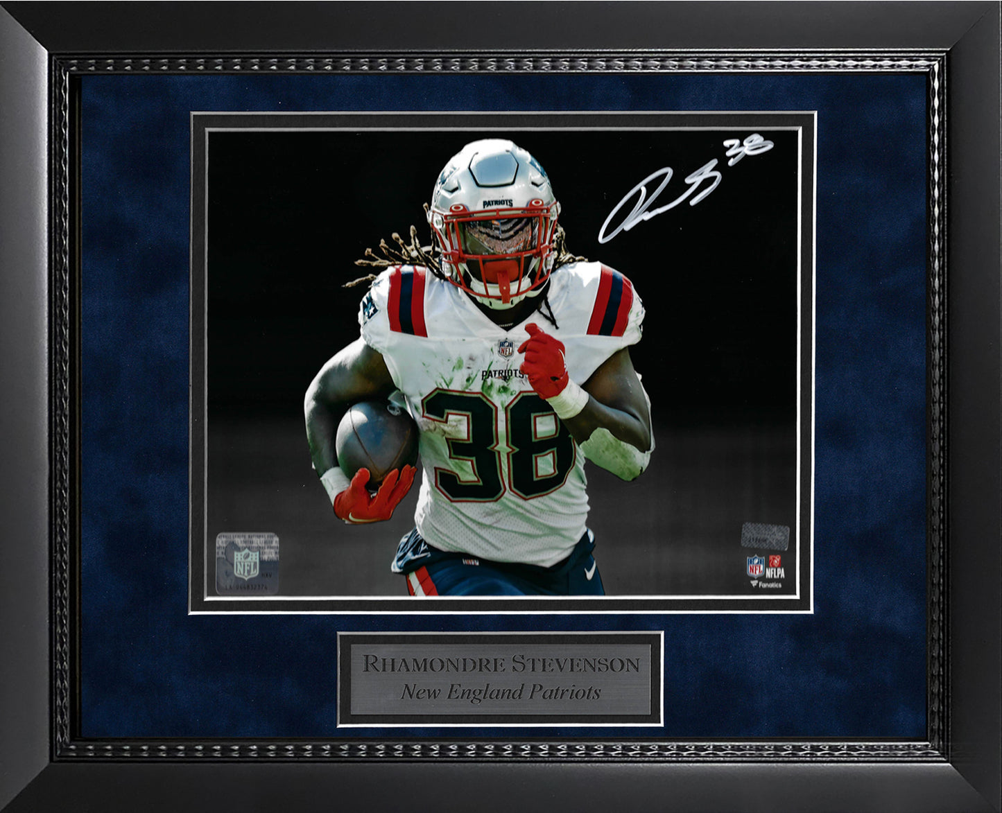 Rhamondre Stevenson Autograph Photo 11x14