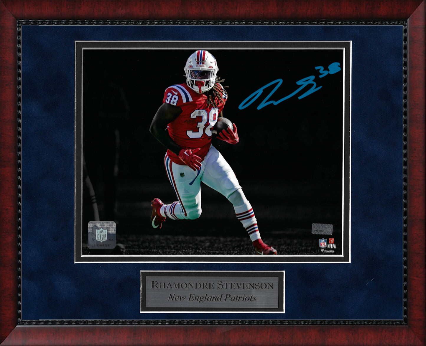 Rhamondre Stevenson Autograph Photo Spotlight 11x14