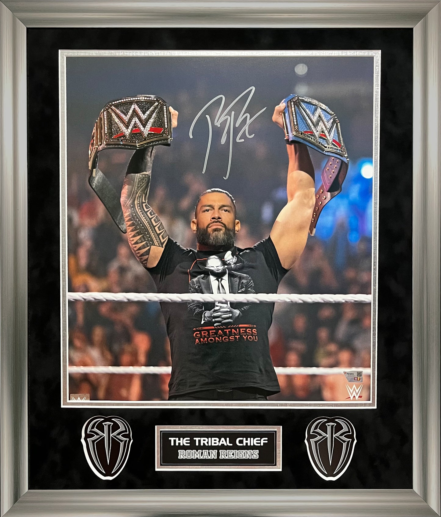Roman Reigns Autograph Photo Championship Belts 23x27 Fanatics Authentication