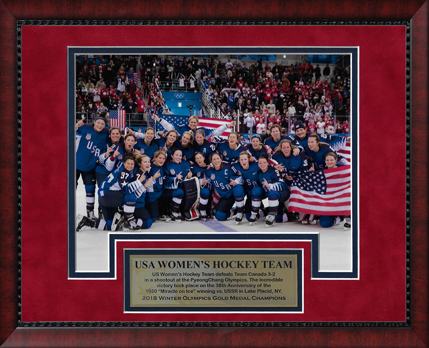 USA Women's Hockey Photograph - 2018 Victory Group Shot - Framed 13x16