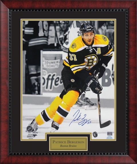 Patrice Bergeron Autograph Photo Skate Spotlight 23x27 New England Picture Authentication
