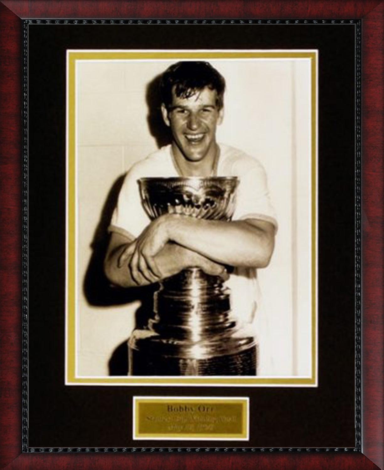 Bobby Orr Photo Stanley Cup 1970 Hugs Trophy 11x14