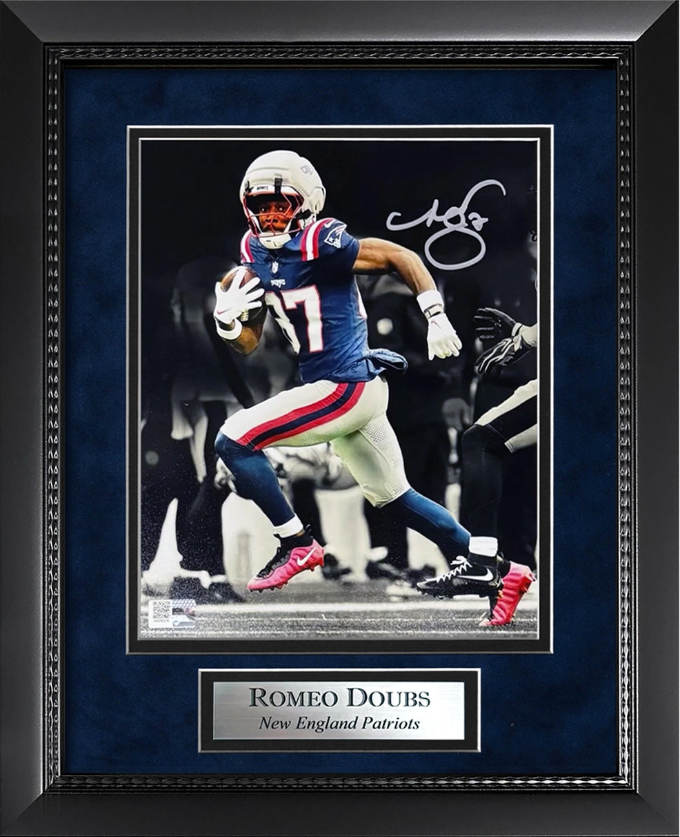 Romeo Doubs Autograph 8x10 Photo - Run With Ball Spotlight - New England Patriots - Framed 13x16 - New England Picture Authentication