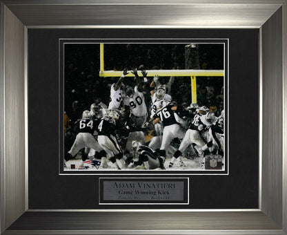 Adam Vinatieri Photo AFC Playoff Game 2002 Snow Kick 11x14
