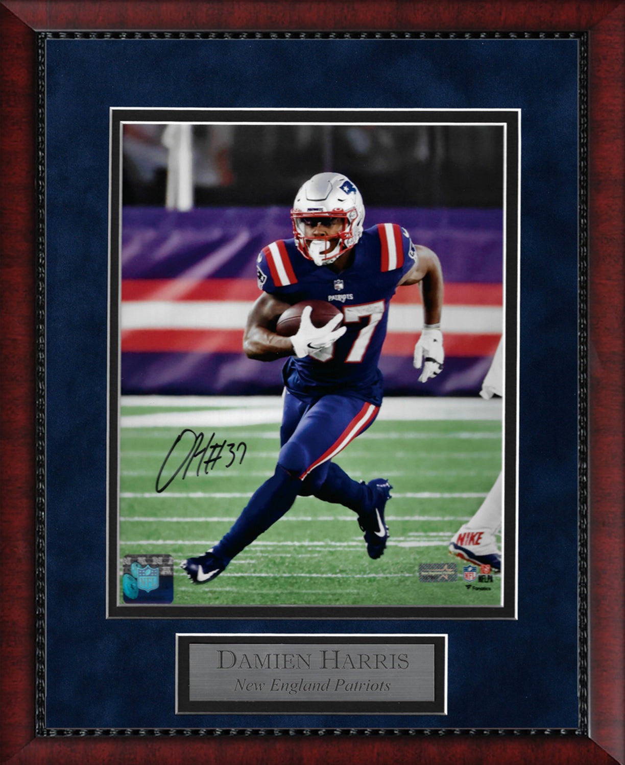 Damien Harris Photo Run Color 11x14