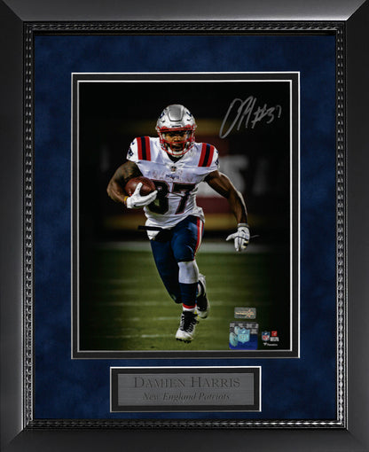 Damien Harris Photo Run 11x14