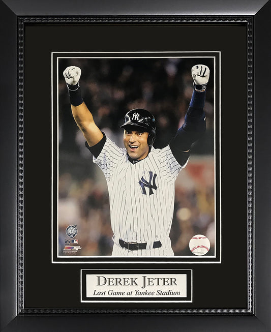 Derek Jeter Photo Arms Up Celebrate 11x14