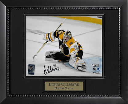 Linus Ullmark Autograph Photo Save 11x14