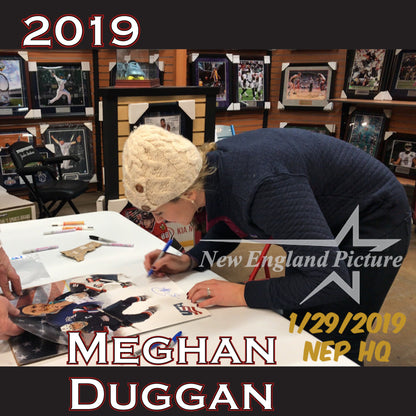 Meghan Duggan Signing