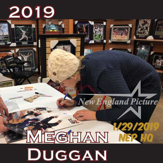 Meghan Duggan Signing
