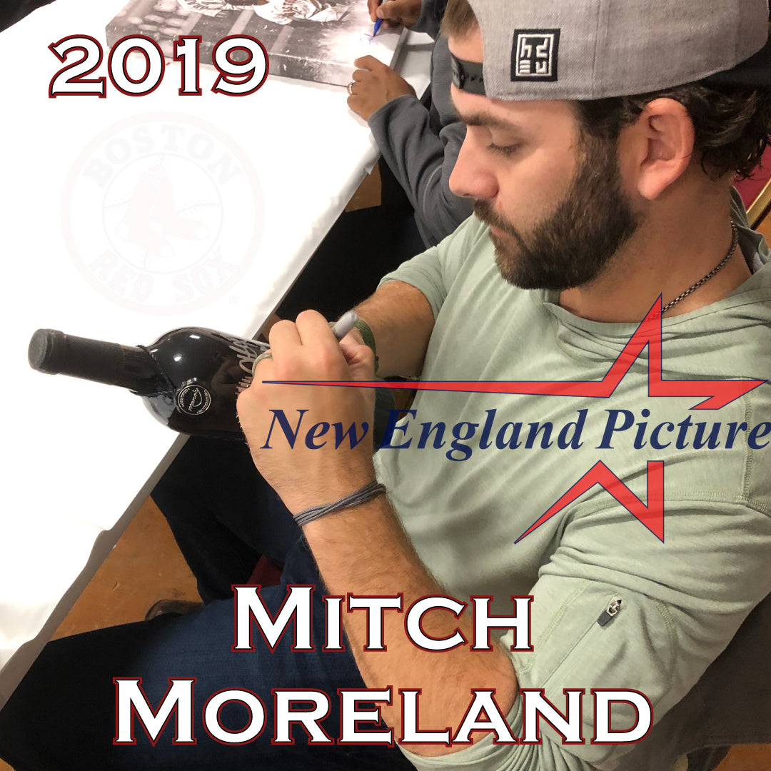 Mitch Moreland Signing