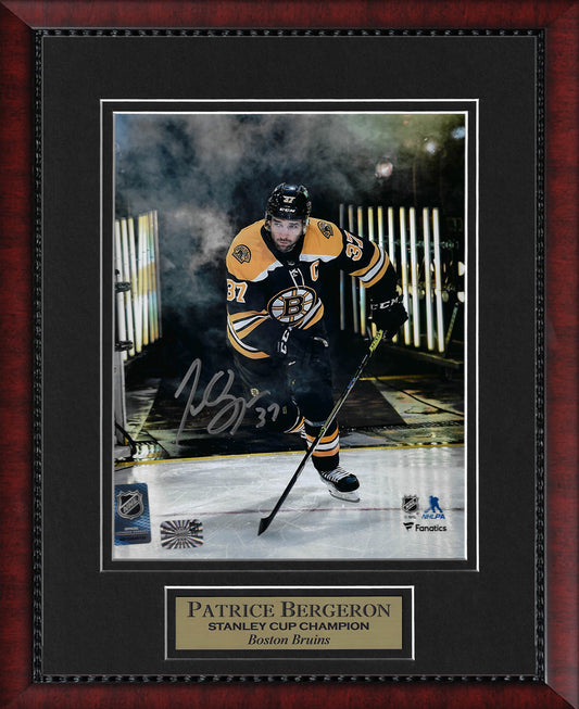 Patrice Bergeron Autograph Photo Entrance 11x14