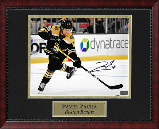 Pavel Zacha Autograph Photo Black Uniform 11x14