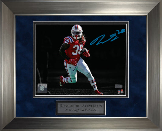 Rhamondre Stevenson Autograph Photo Spotlight 11x14