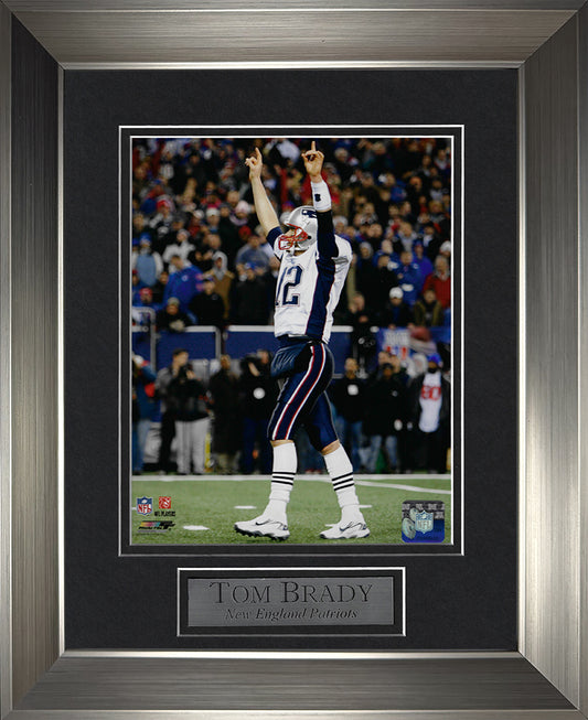 Tom Brady Photo Arms Up 11x14