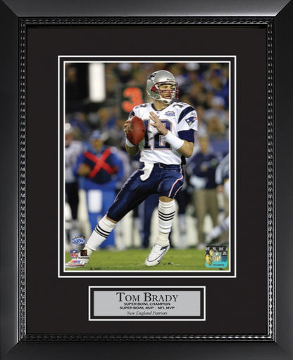 Tom Brady Photo Super Bowl XXXIX Dropback 11x14
