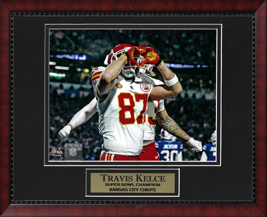 Travis Kelce Photo "<3" 11x14