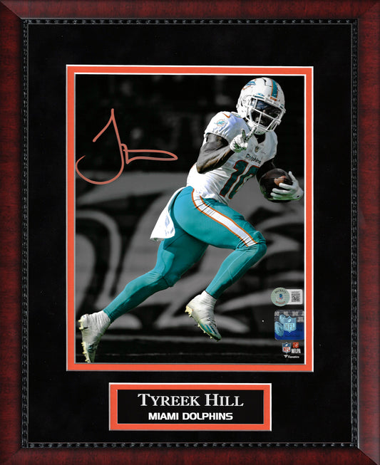 Tyreek Hill Autograph Photo Spotlight 11x14