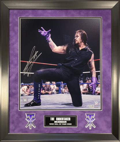 The Undertaker Autograph Photo Pose In The Ring 23x27 Fanatics Authentication