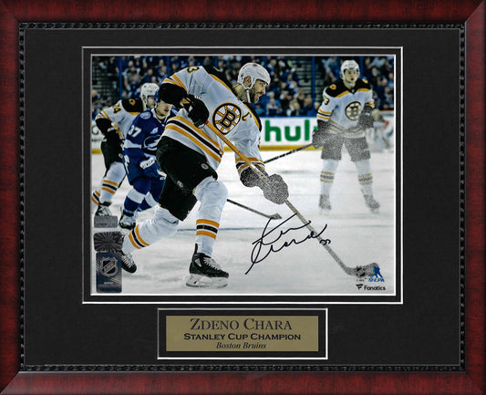 Zdeno Chara Autograph Photo 11x14