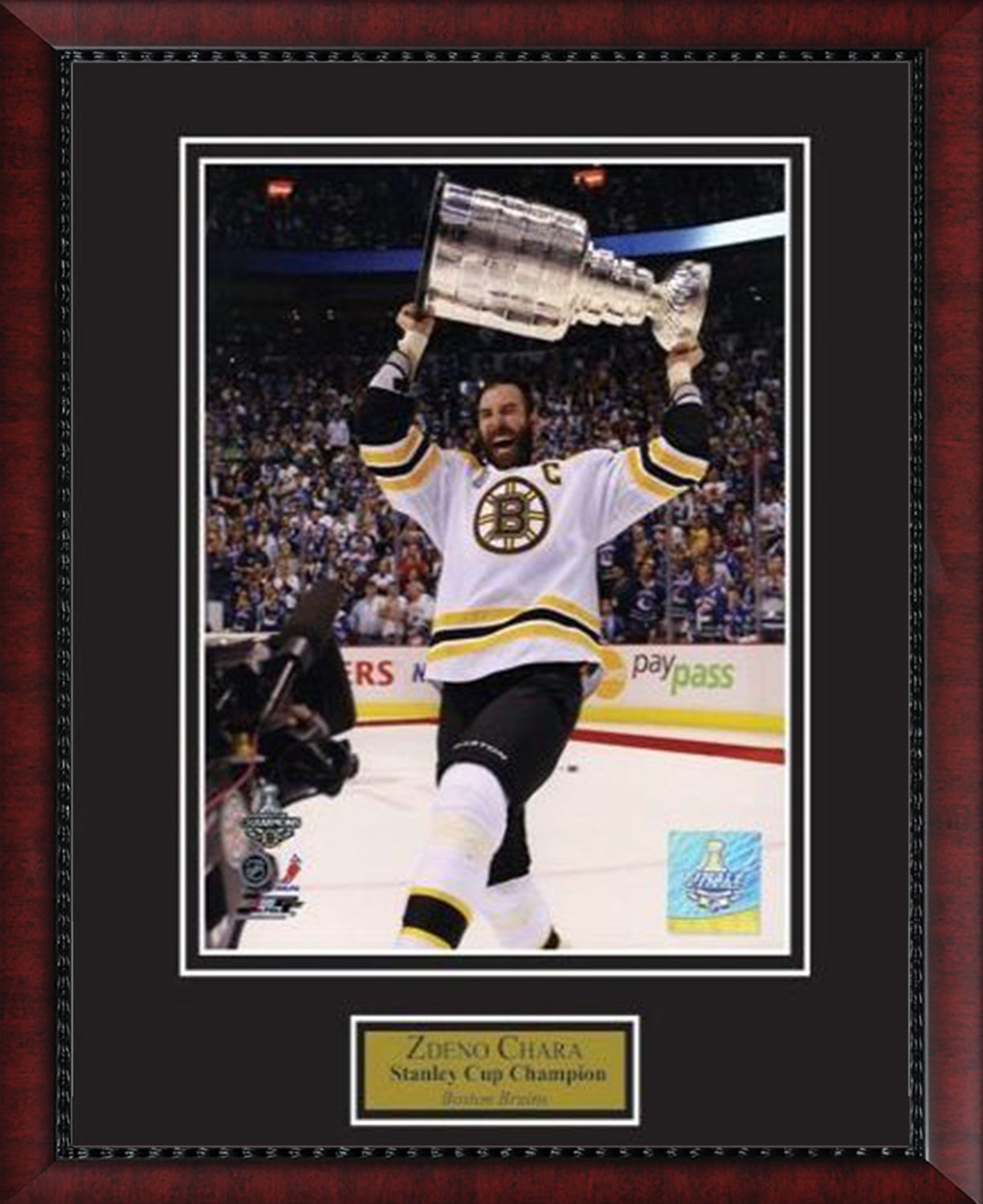 Zdeno Chara Photo Stanley Cup 2011 Holding Cup 11x14