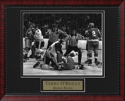 Terry O'Reilly Photo Fight On Ice 11x14