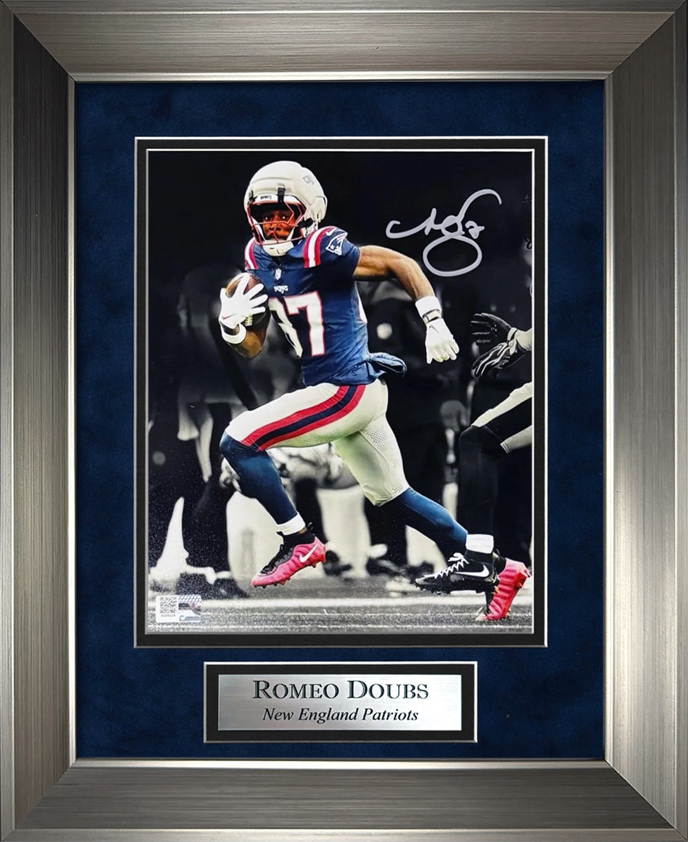 Romeo Doubs Autograph 8x10 Photo - Run With Ball Spotlight - New England Patriots - Framed 13x16 - New England Picture Authentication