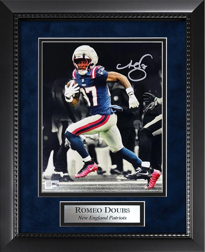 Romeo Doubs Autograph 8x10 Photo - Run With Ball Spotlight - New England Patriots - Framed 13x16 - New England Picture Authentication